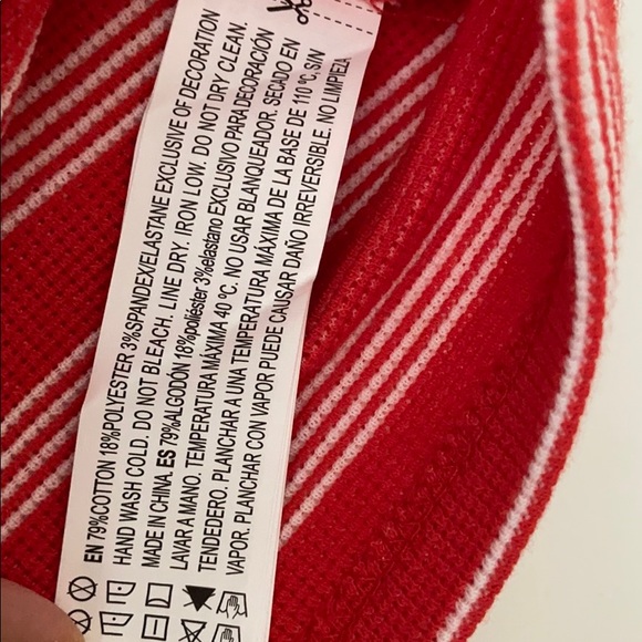 🐥Everyday Red white Forever 21 Top - Picture 7 of 7